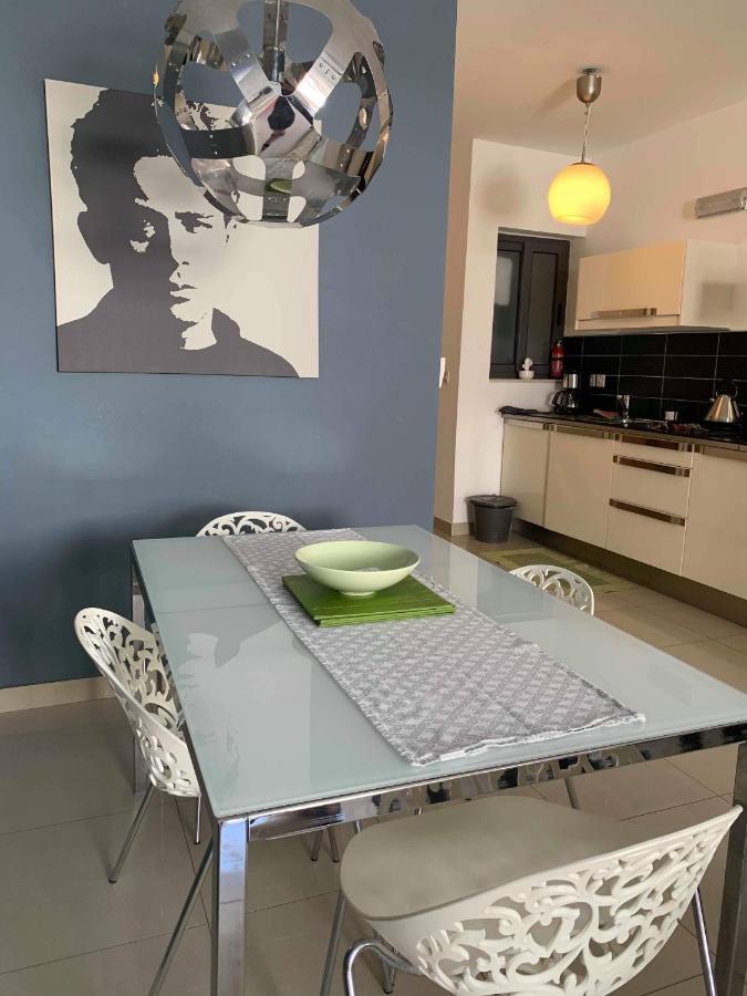 Apartment Simons Minutes Away From Balluta Bay And St Julians