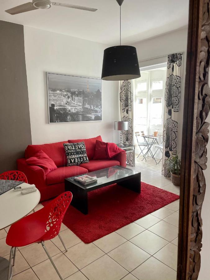 Apartment Simons Minutes Away From Balluta Bay And St Julians *