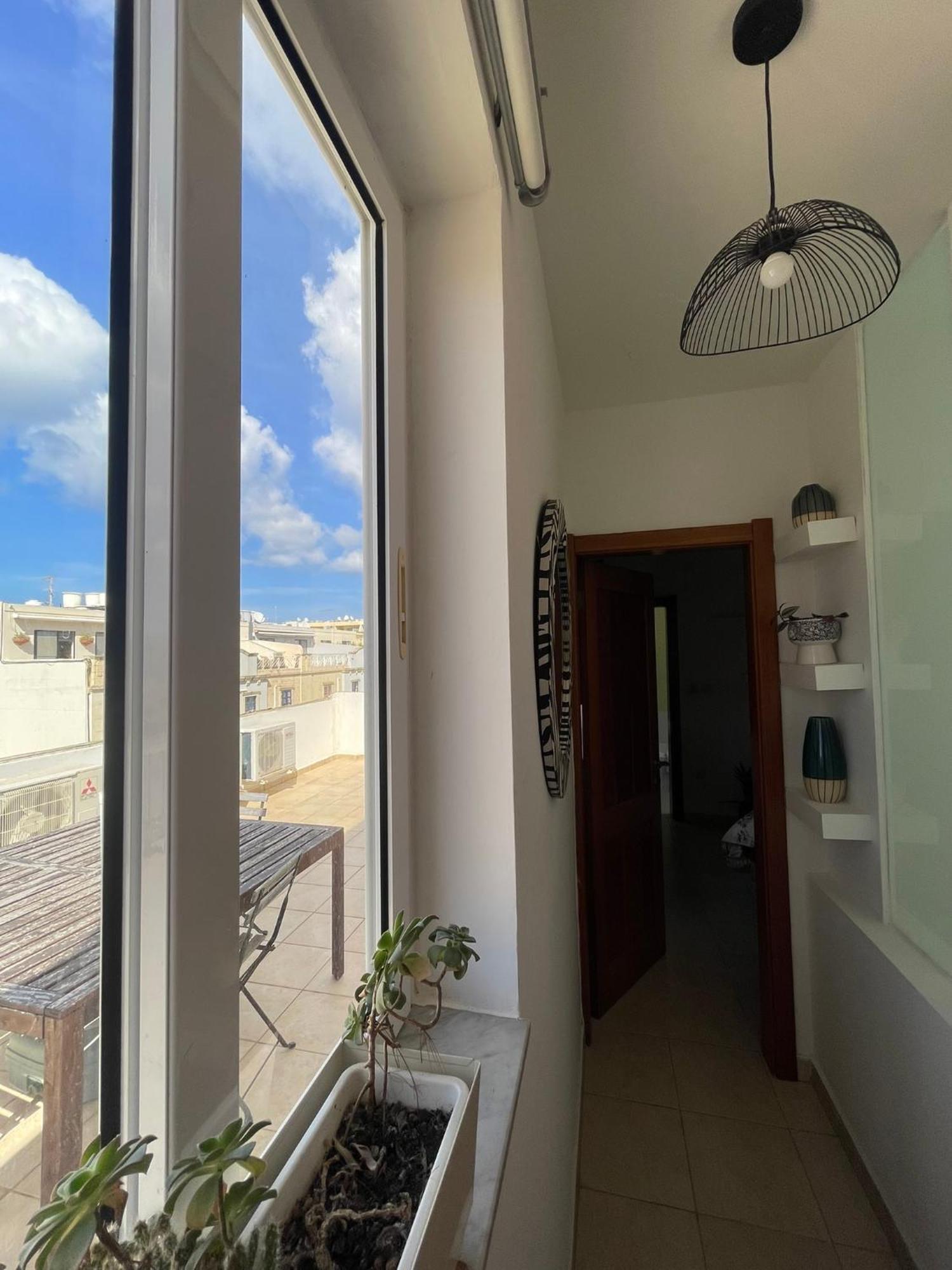 Simons Minutes Away From Balluta Bay And St Julians Sliema