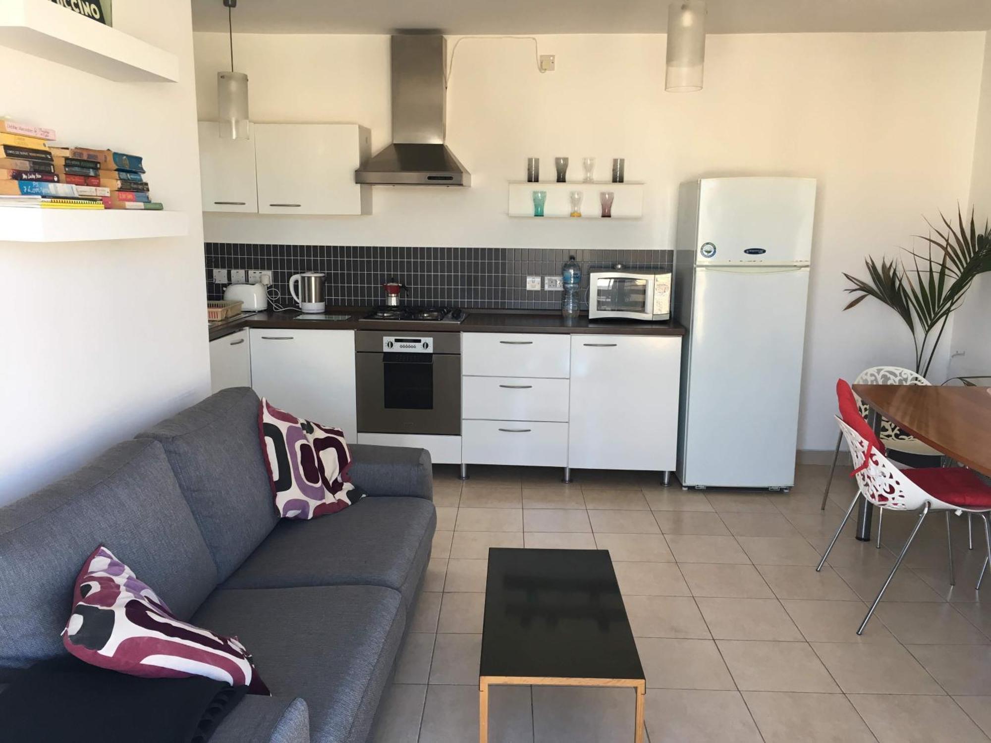 Simons Minutes Away From Balluta Bay And St Julians * Sliema