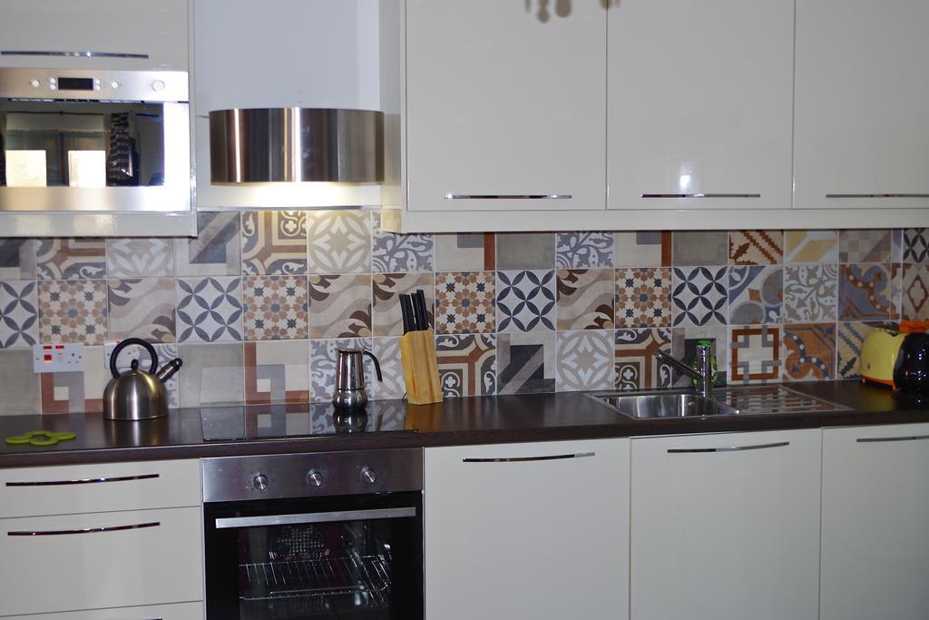 Apartment Simons Minutes Away From Balluta Bay And St Julians